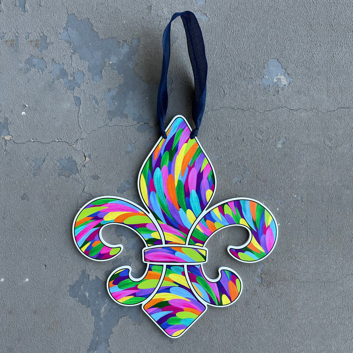 Vibrant Fleur-De-Lis Door Hanger